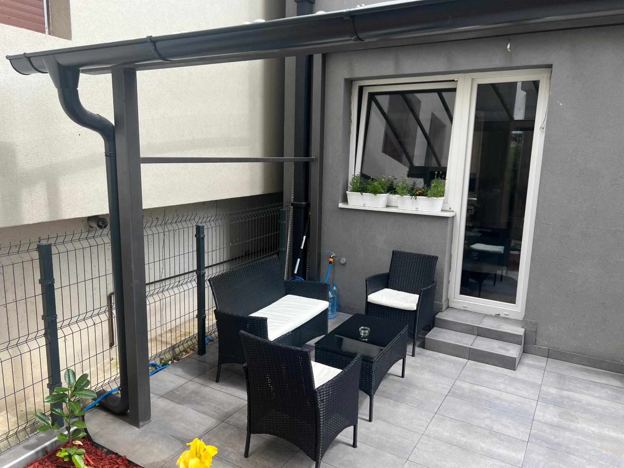 Elena Lux Apartment อูชิเซ ภายนอก รูปภาพ